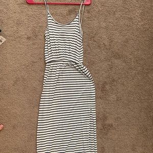 Size XS. Stripped maxi